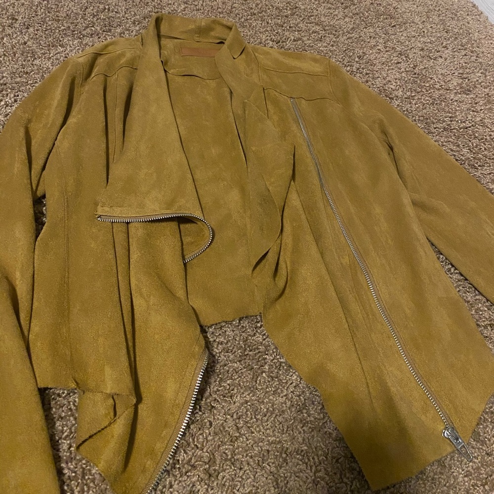 From Nordstrom. Only worn a few times, super soft and cozy.